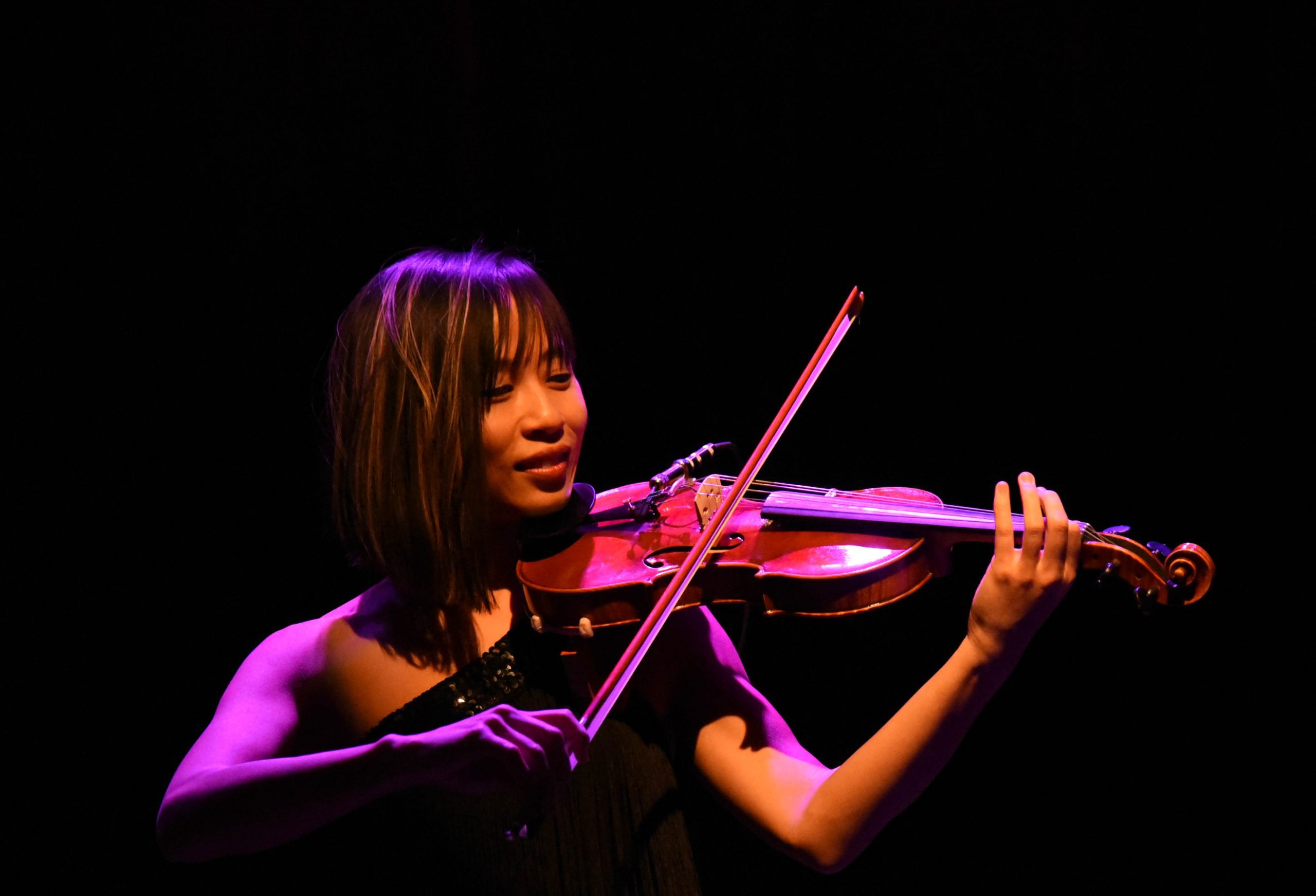 Photo of Concertmaster Victoria Yeh at Meaford Hall